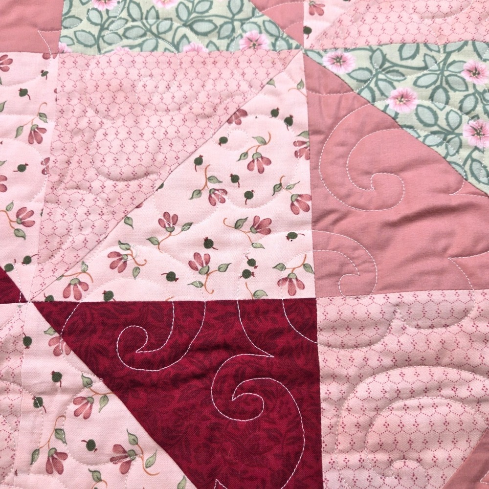 Vintage 2005 Pink Handmade Half Square Triangles Patchwork Quilt 70x48 BRAND NEW - Picture 4 of 9